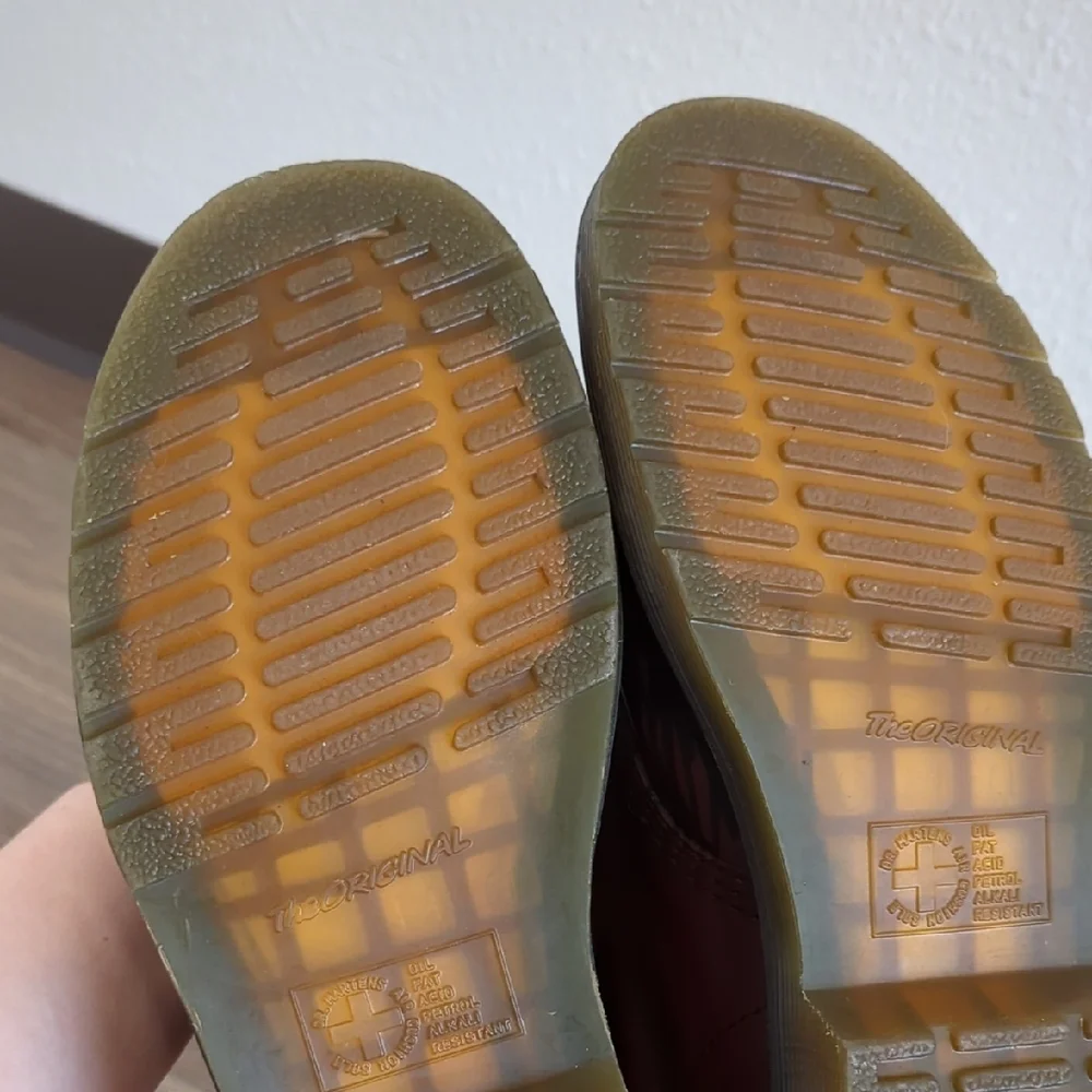 Dr. Martens 1460 SMOOTH LEATHER LACE UP BOOTS - Cherry Red Smooth - Size 7 - Picture 11 of 12